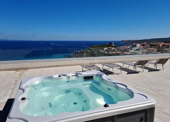 La Contessa Pool & Sea View 3*