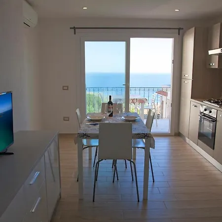 La Contessa Pool & Sea View 3*