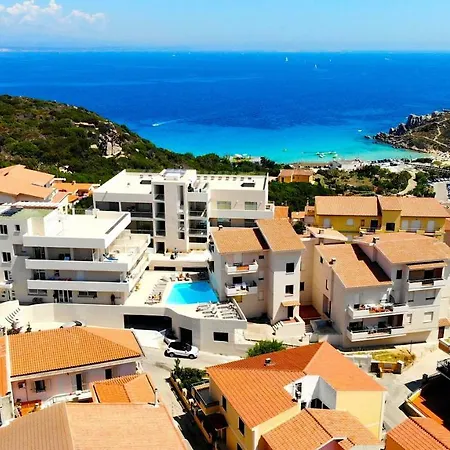 La Contessa Pool & Sea View 3*