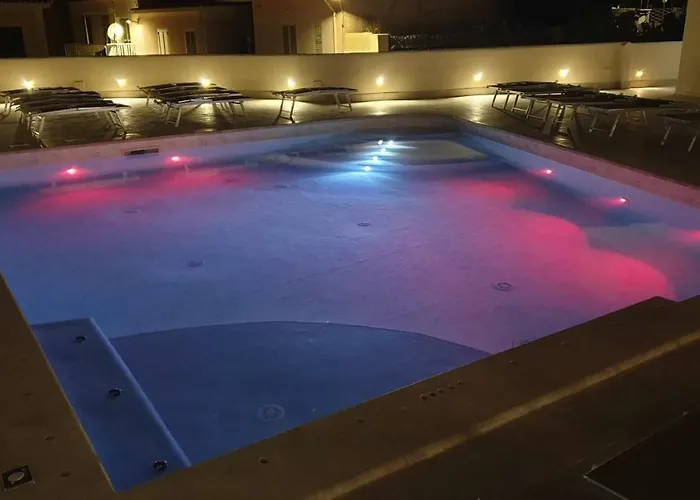 La Contessa Pool & Sea View Aparthotel